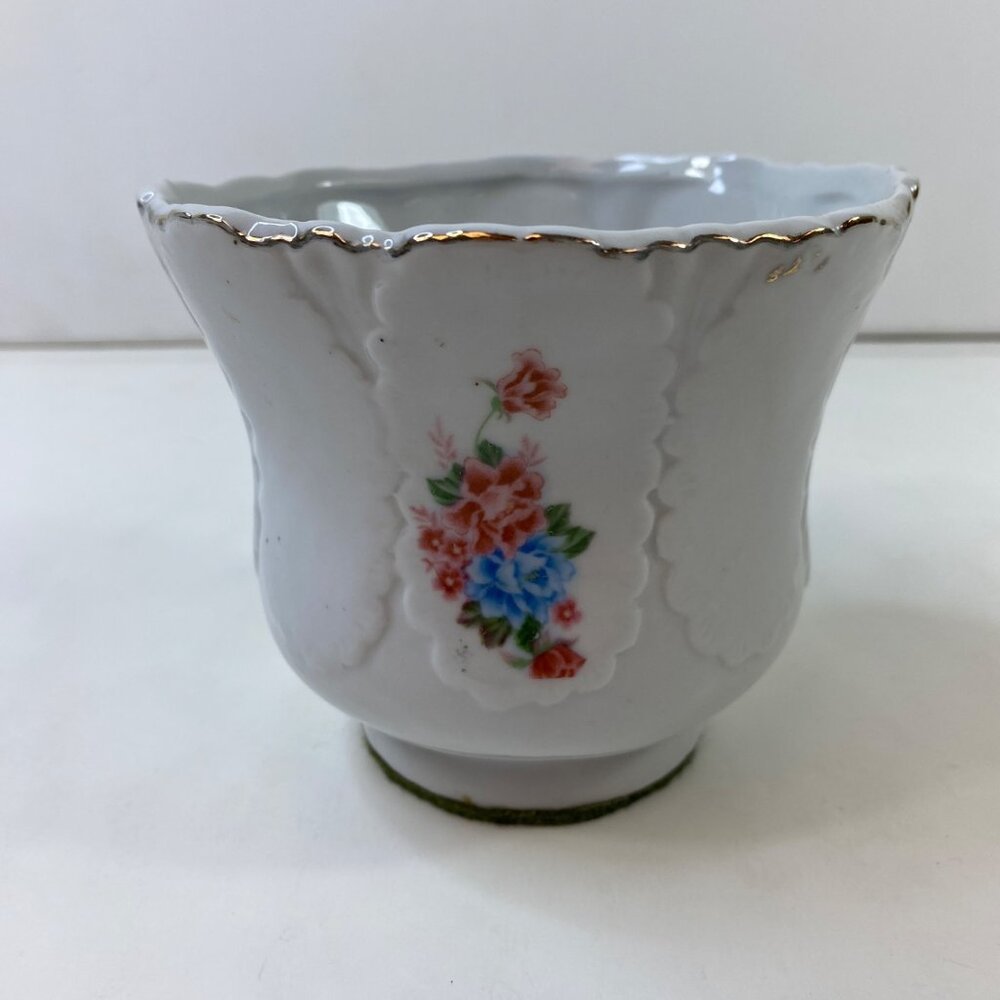 White Ceramic Floral Vase Red Blue Flowers Gold Trim Green Bottom Vintage